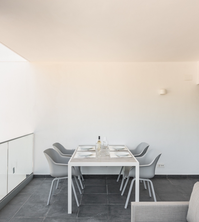 Resa Estates Ibiza te koop appartement Vadella Mar zee zicht terrace sea views modern.jpg